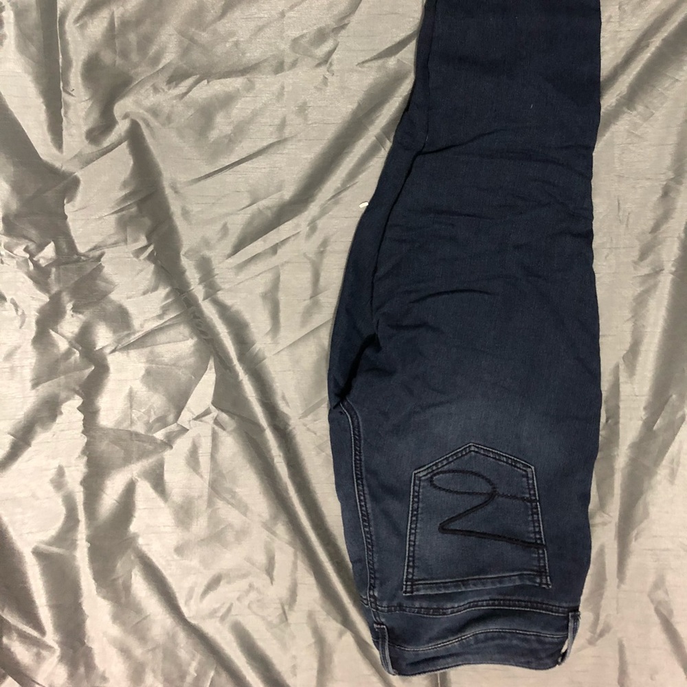 Seven Jeans.